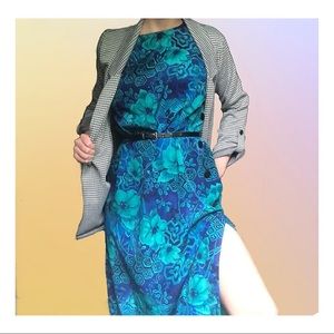 R&K Originals Blue and Green Button Up Slit Asian